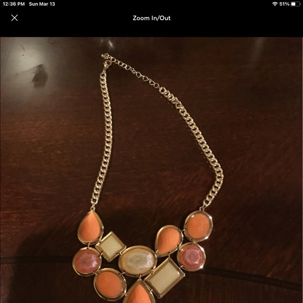 Banana Republic coral and cream necklace. - Picture 2 of 5